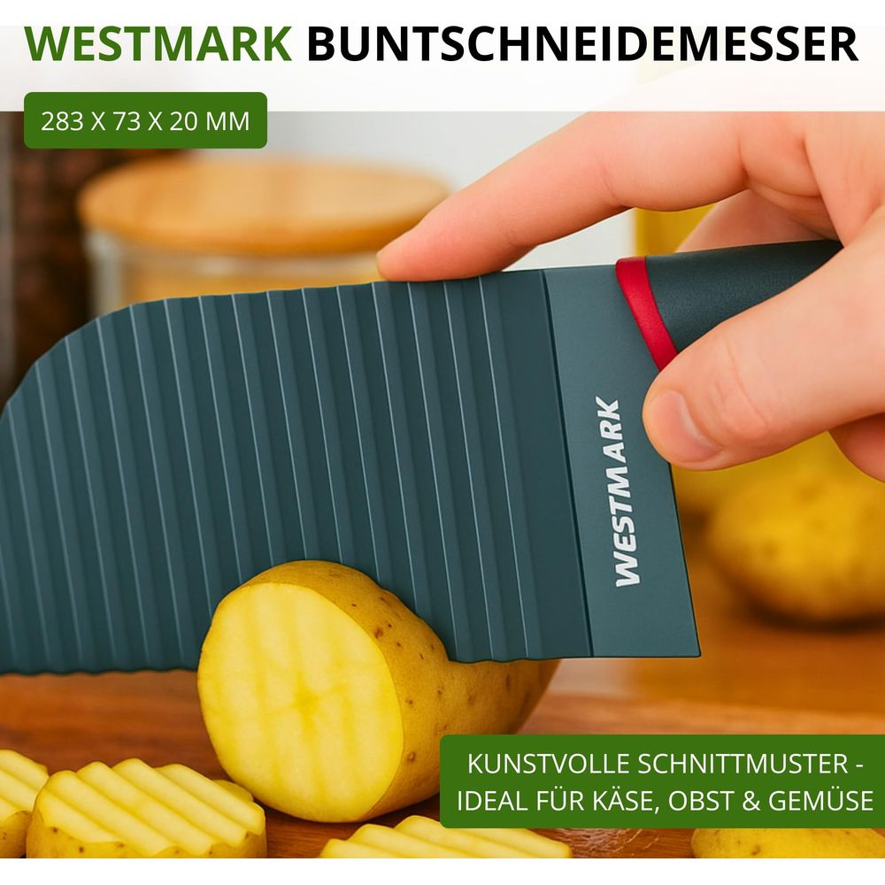 Un couteau coupe une pomme de terre en cannelures. C'est pour le fromage, les fruits et légumes.