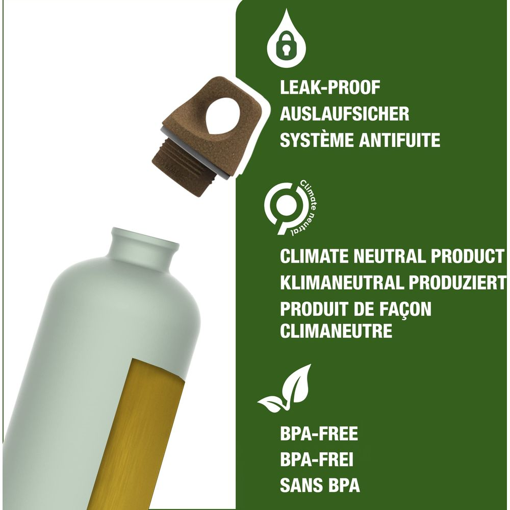 Leichte Flasche mit braunem Deckel. Text über Auslaufsicherheit, Klimaneutralität und BPA-Freiheit.