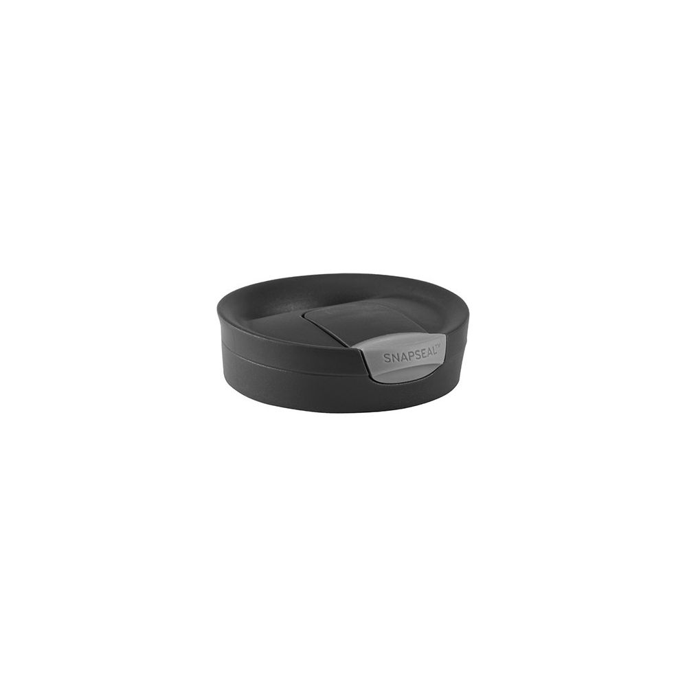 Tapa negra para taza de viaje con mecanismo deslizante y logo "SNAPSEAL".