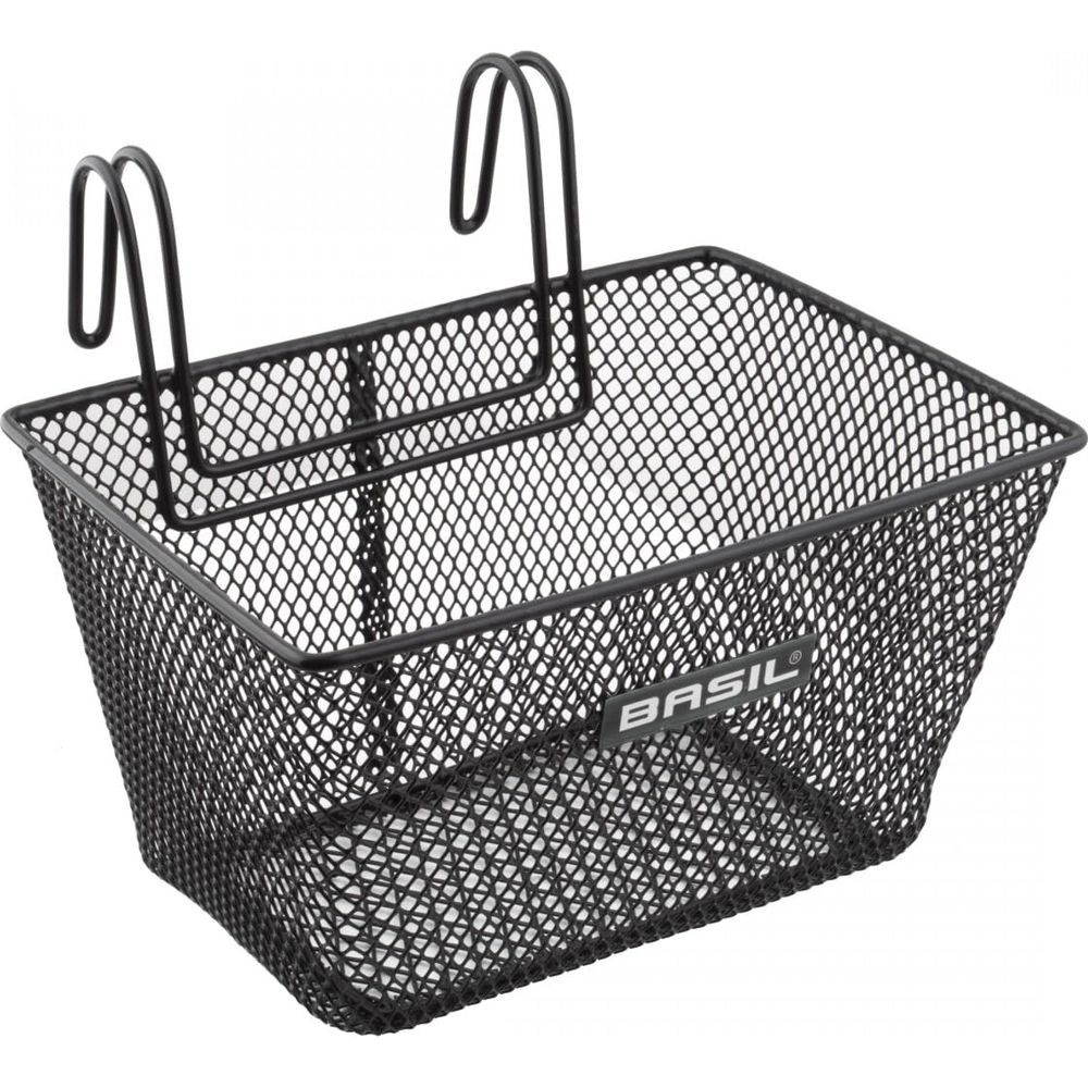 Ein schwarzer Fahrradkorb aus Gitter mit gebogenen Haken zur Befestigung.