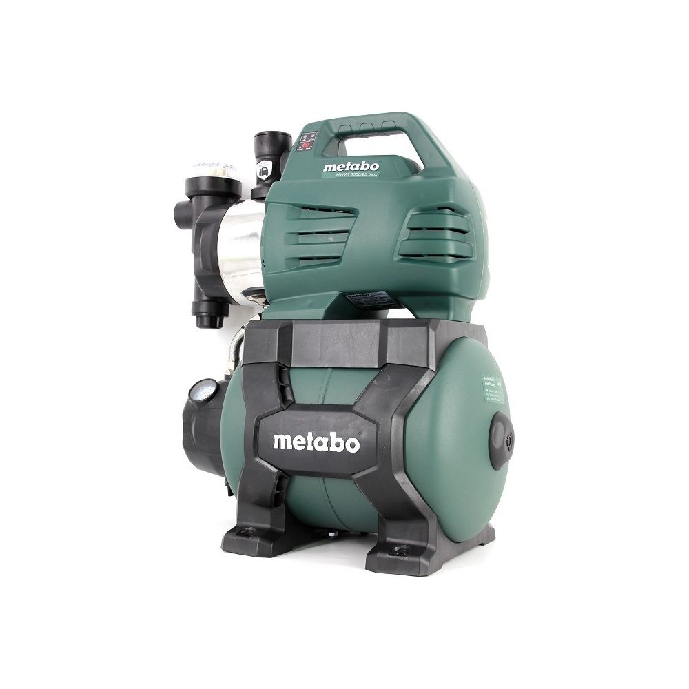 Grüne Metabo Wasserpumpe mit silbernen Elementen und Griff.
