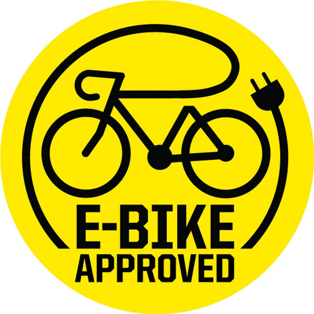 E-Bike-Symbol mit einem Fahrrad und einem Stecker auf gelbem Kreis.