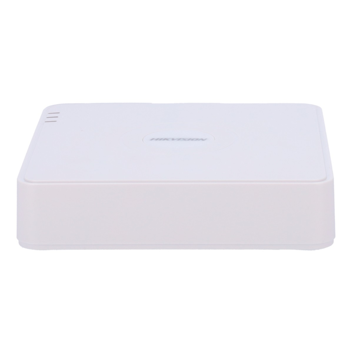 Beyaz Hikvision DVR kaydedici beyaz arka plan üzerinde.