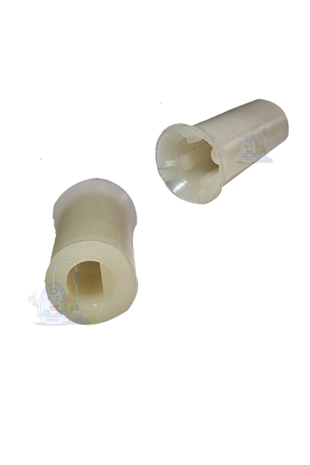 İki beyaz plastik parça, biri solda, biri sağ üstte, beyaz zeminde.