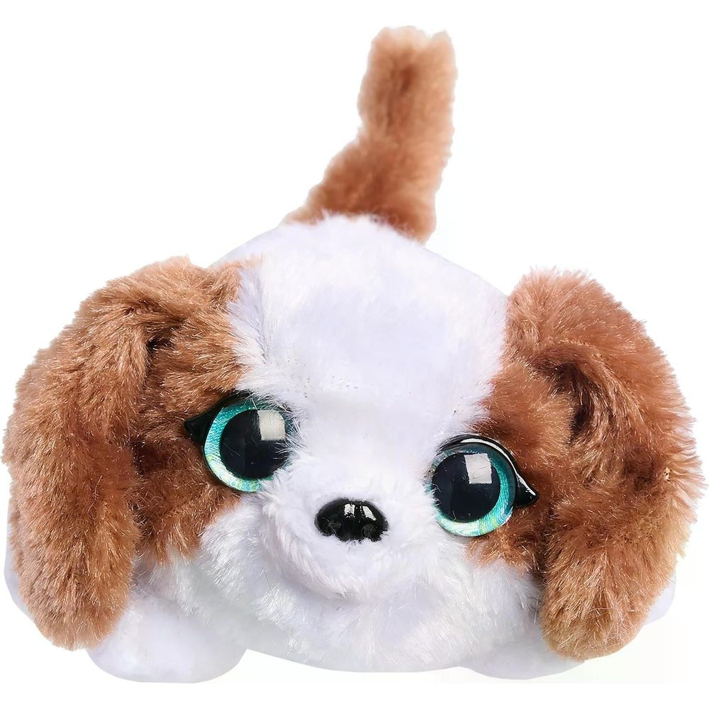 Une tête de chien en peluche blanche et brune avec de grands yeux bleus.