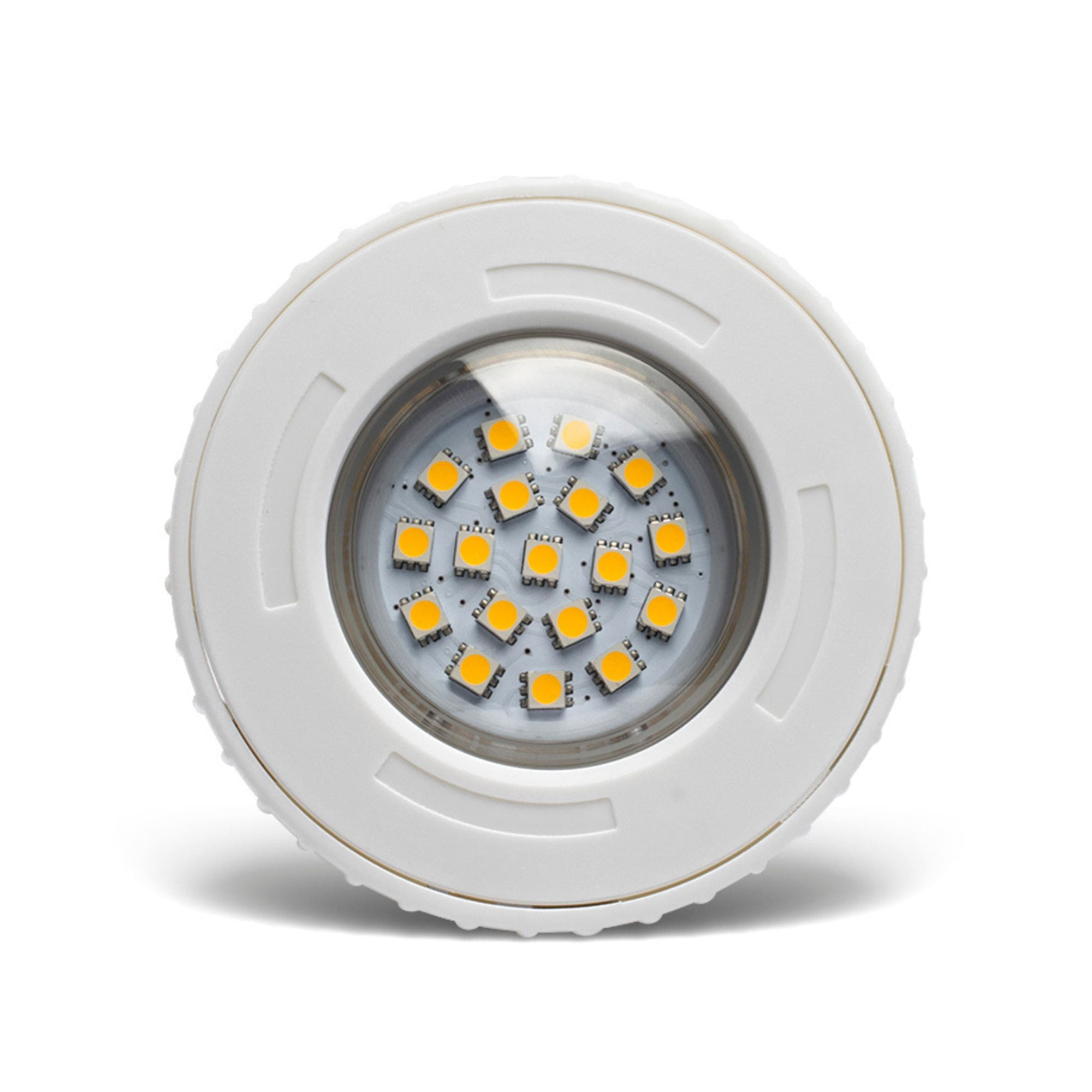 Una bombilla LED blanca con 15 luces amarillas sobre fondo blanco.