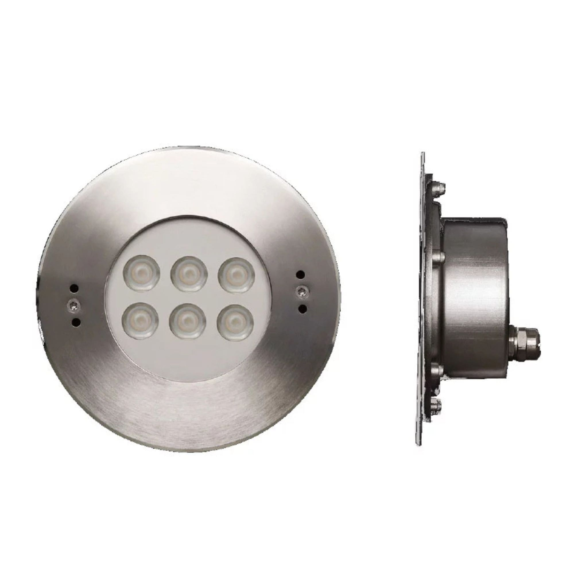 Una luz empotrada redonda y plateada con seis LED y vista lateral.