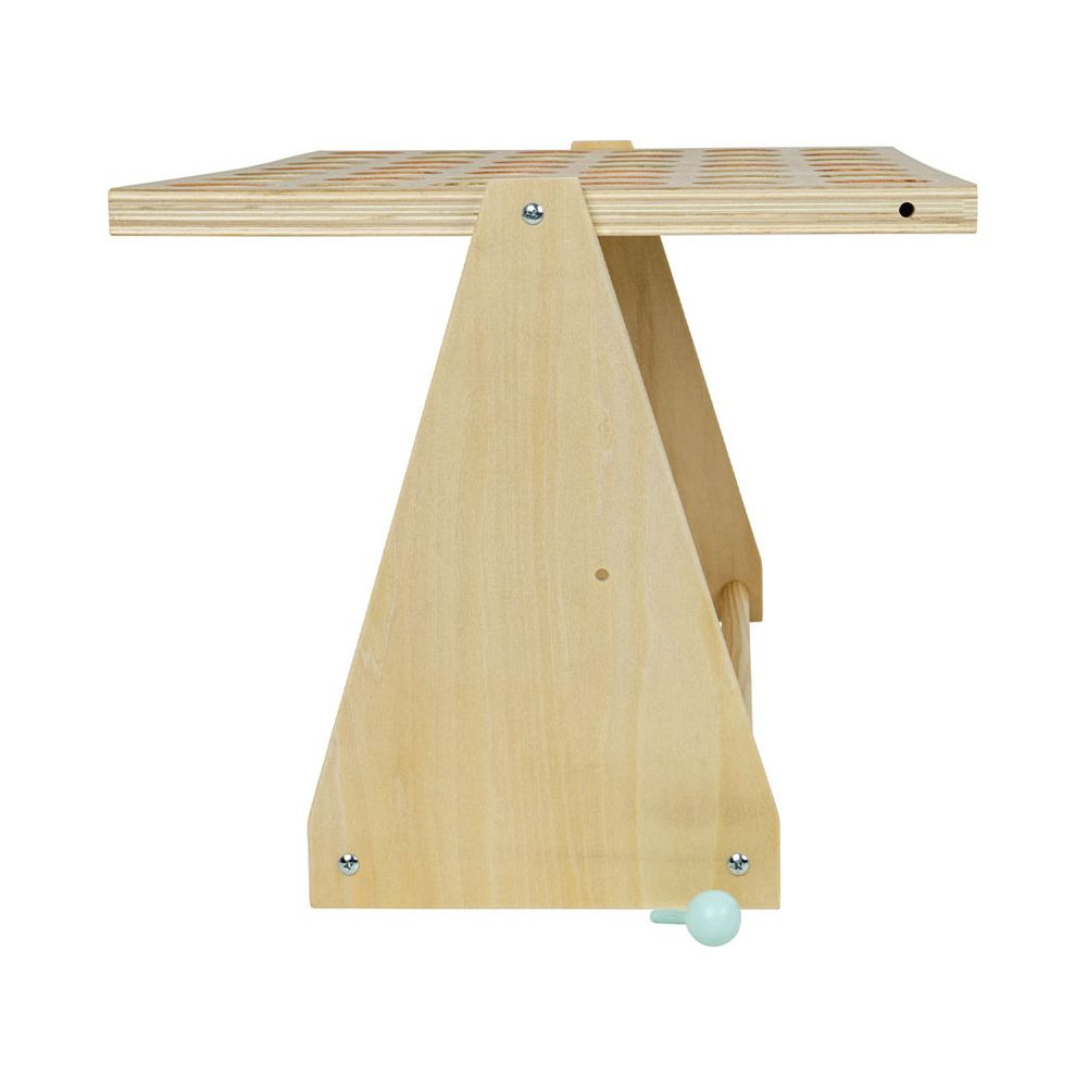 Un classificatore di giocattoli in legno con palline colorate e una maniglia.