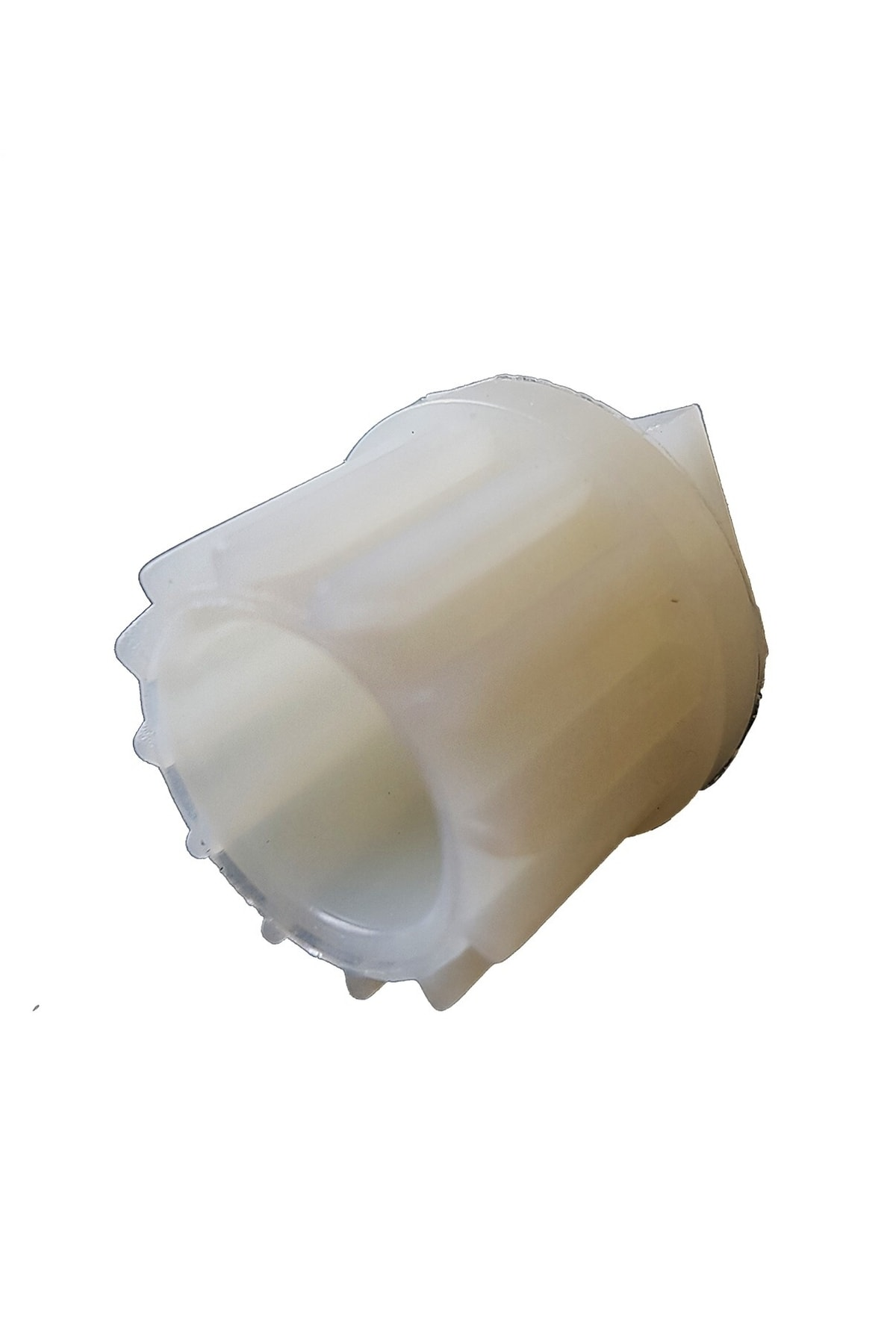 Kanallı ve delikli beyaz plastik kapak.