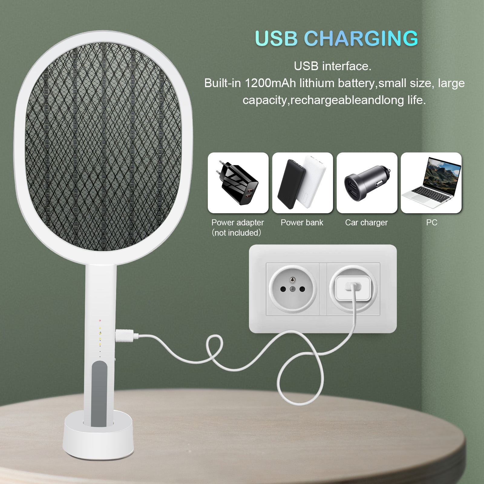 Ein weißer Mückenstepper wird über USB an eine Steckdose geladen.