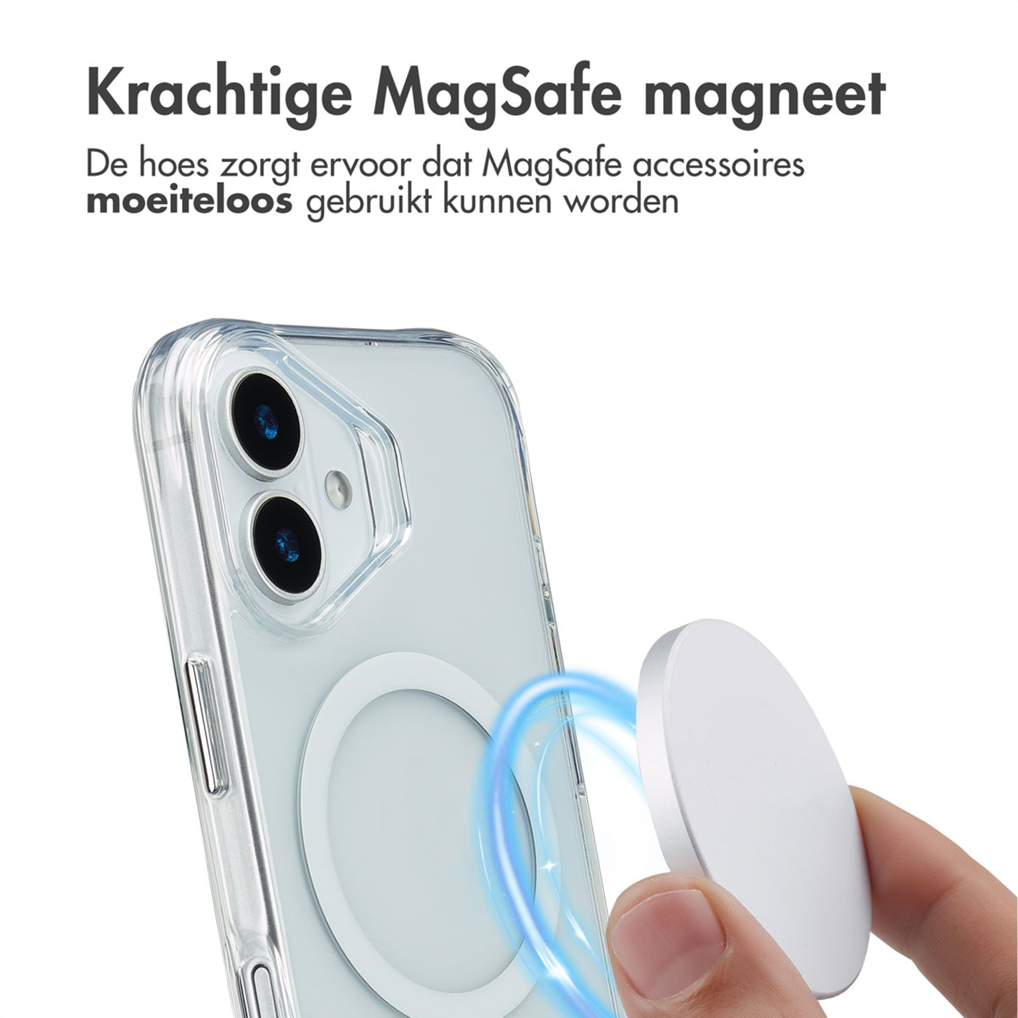 Een hand houdt een ronde witte magneet bij een doorzichtige telefoonhoes.