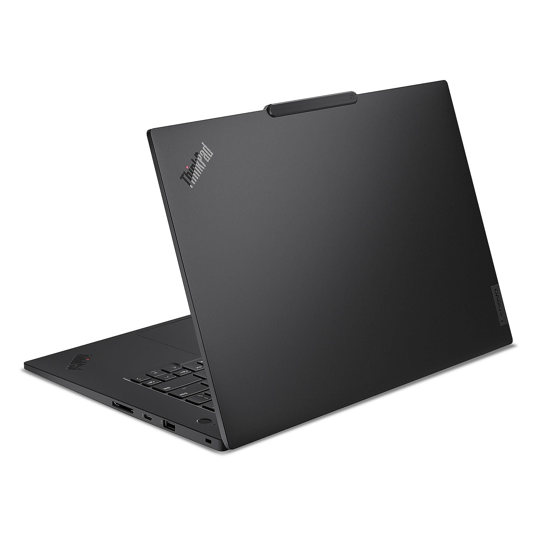 Un laptop nero Lenovo ThinkPad con logo "ThinkPad", su sfondo bianco.