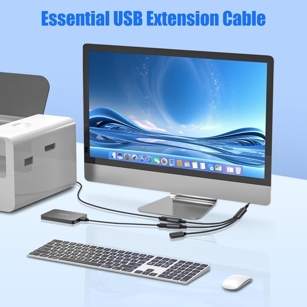 Ein USB-Erweiterungskabel verbindet einen Computer mit einem HDD-Gehäuse und einer Tastatur.