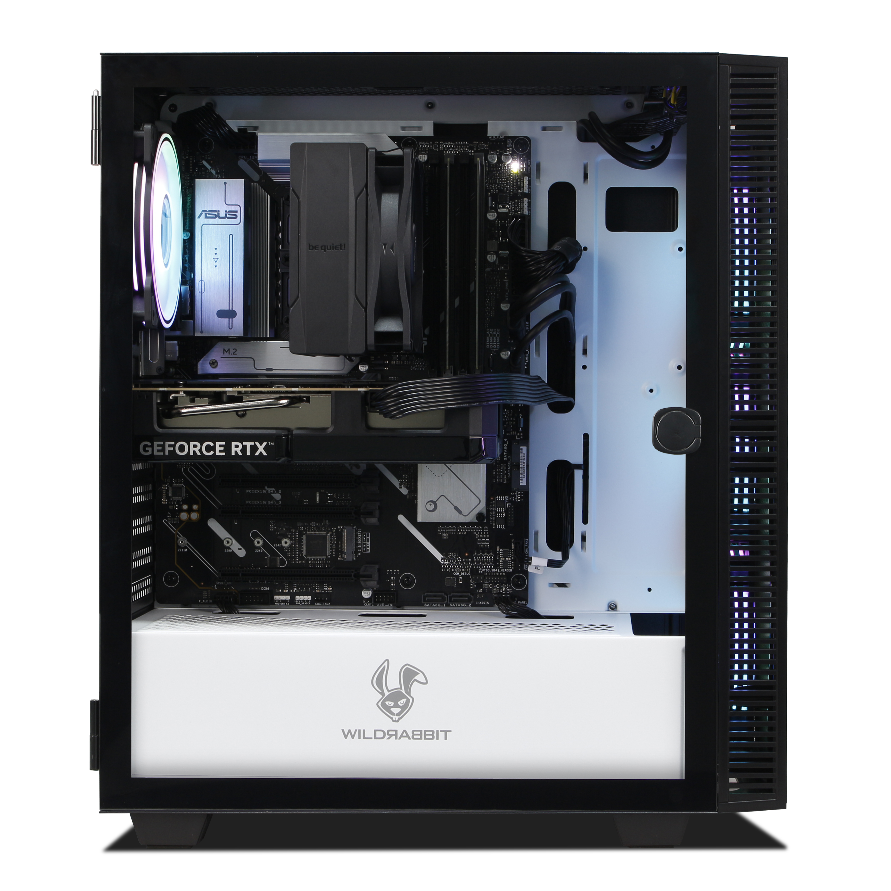 Ein PC-Gehäuse mit leuchtendem Lüfter, Grafikkarte und Mainboard.