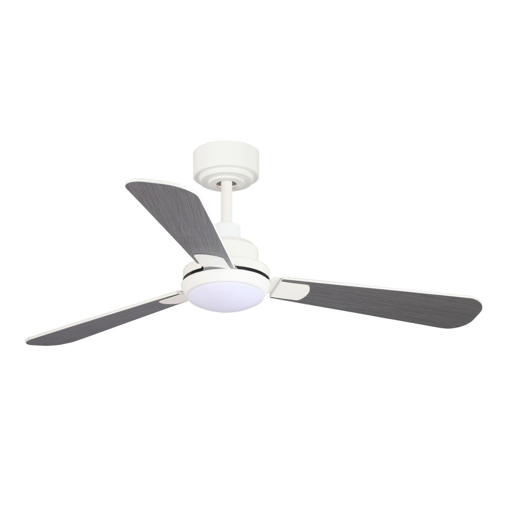 Un ventilador de techo moderno con tres aspas grises y luz integrada.