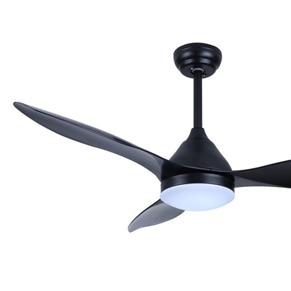 Ventilador de techo negro con tres aspas y luz LED integrada.