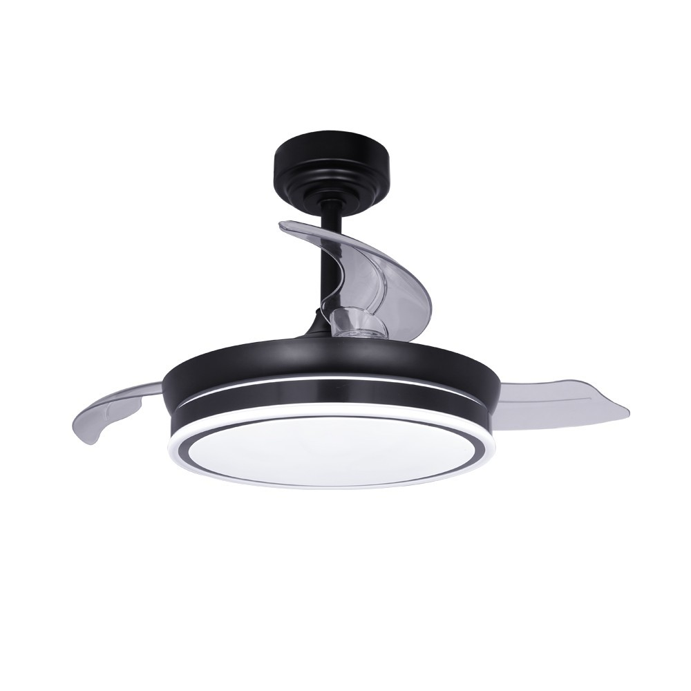 Un ventilador de techo negro con aspas transparentes y luz LED.