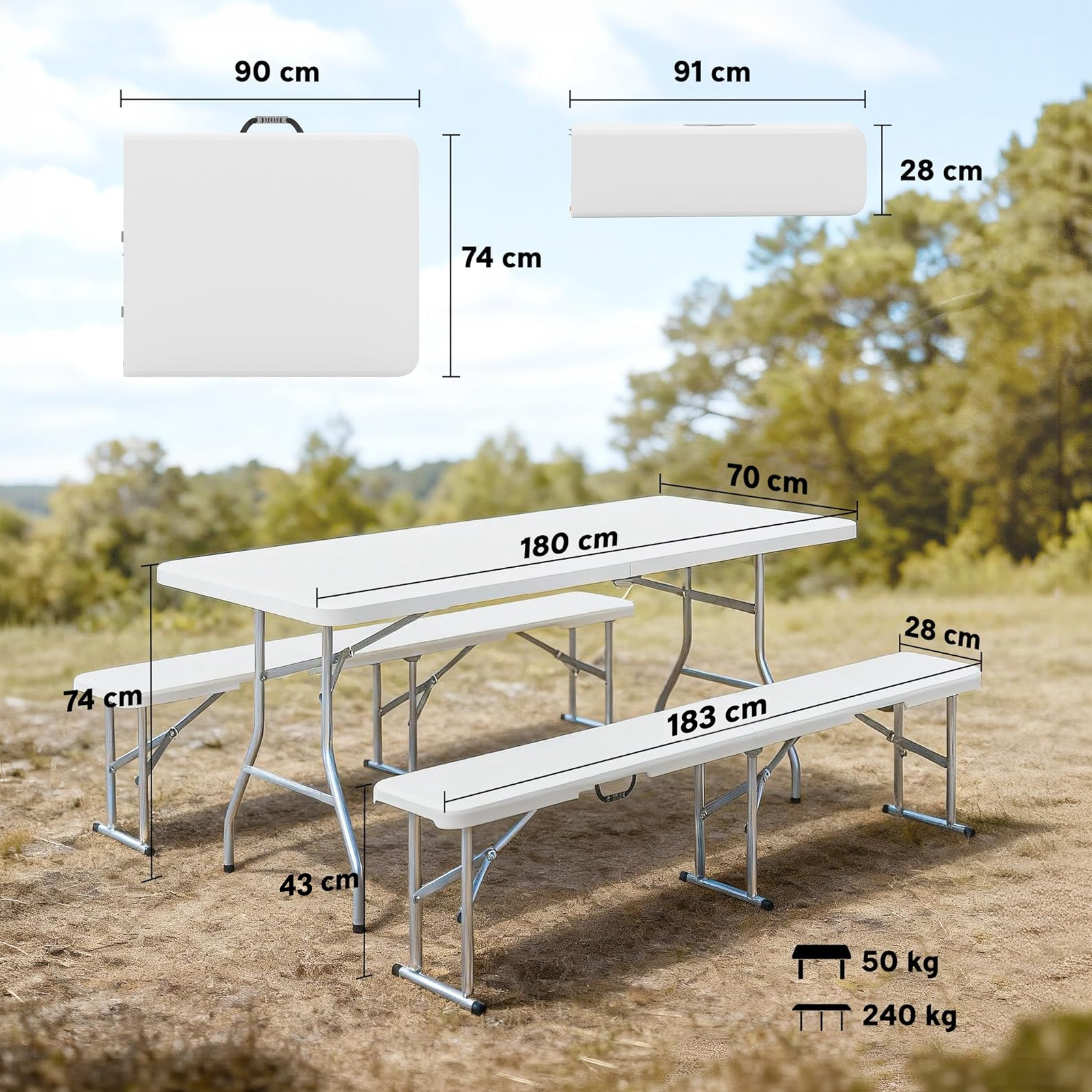 Mesa plegable blanca y dos bancos al aire libre, se muestran las dimensiones.