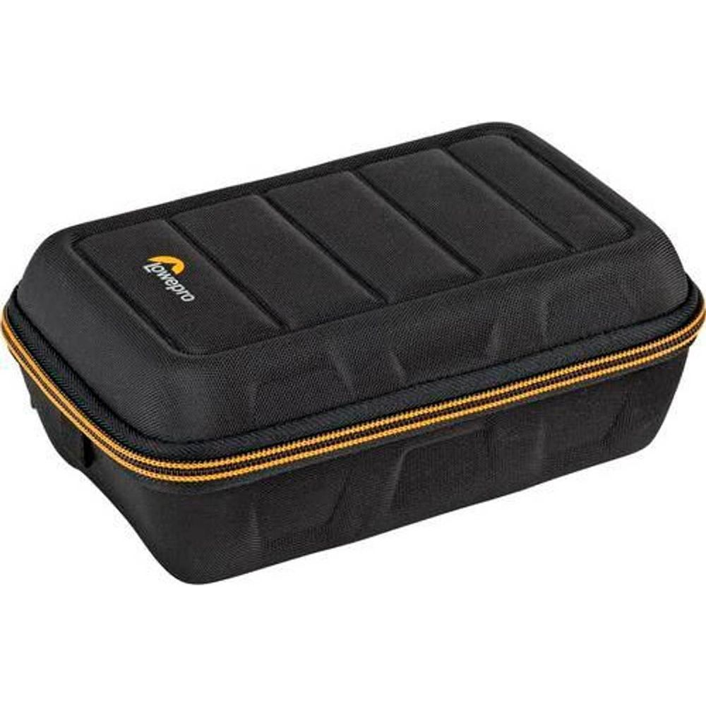 Custodia nera con cerniera arancione e logo. Coperchio imbottito.