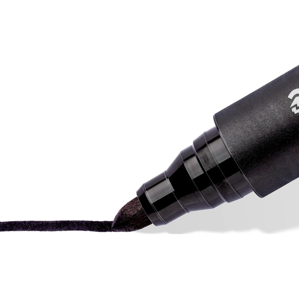 Ein schwarzer Filzstift zieht eine dicke schwarze Linie auf weißem Grund.