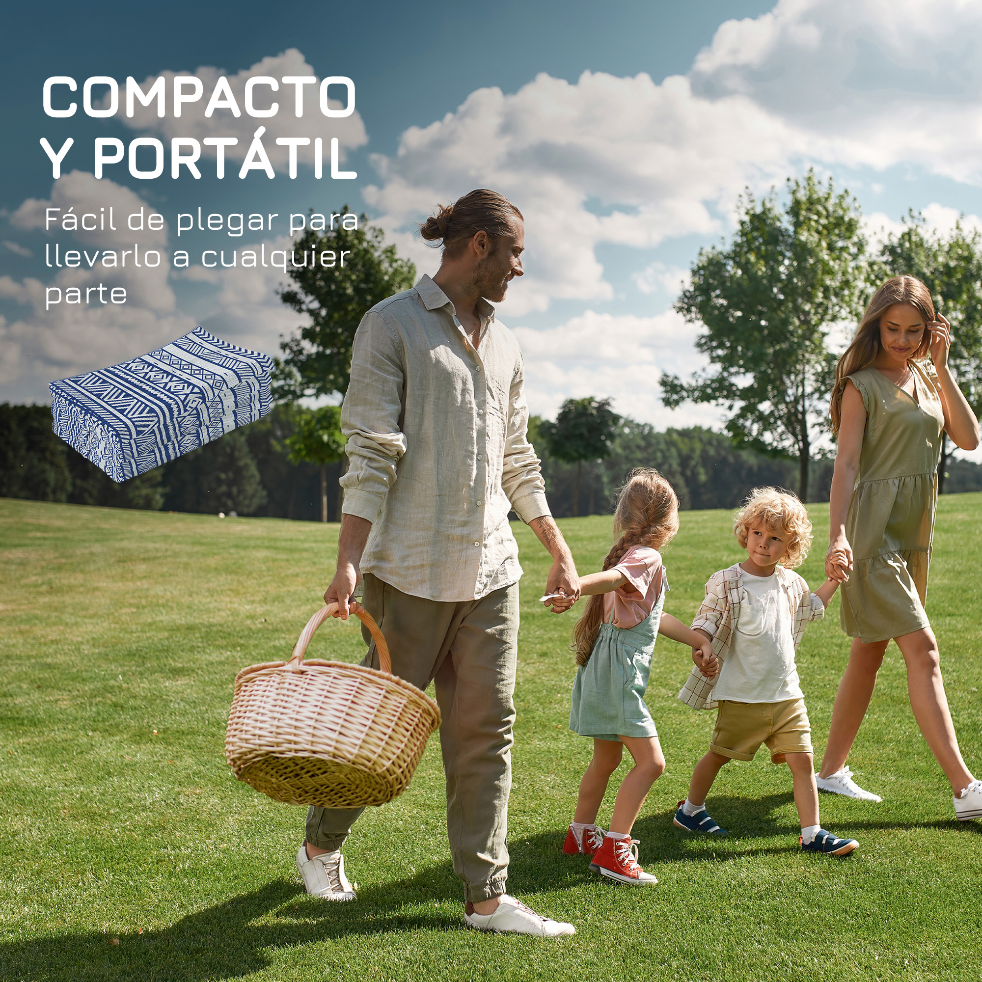 Una familia hace un picnic en el parque con una alfombra plegada.