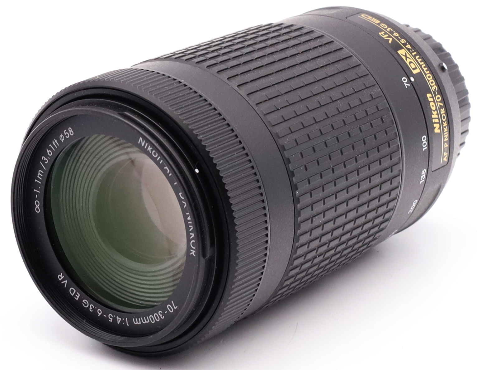 Ein schwarzes Nikon 70-300mm DX VR Objektiv mit Fokus- und Zoomringen.