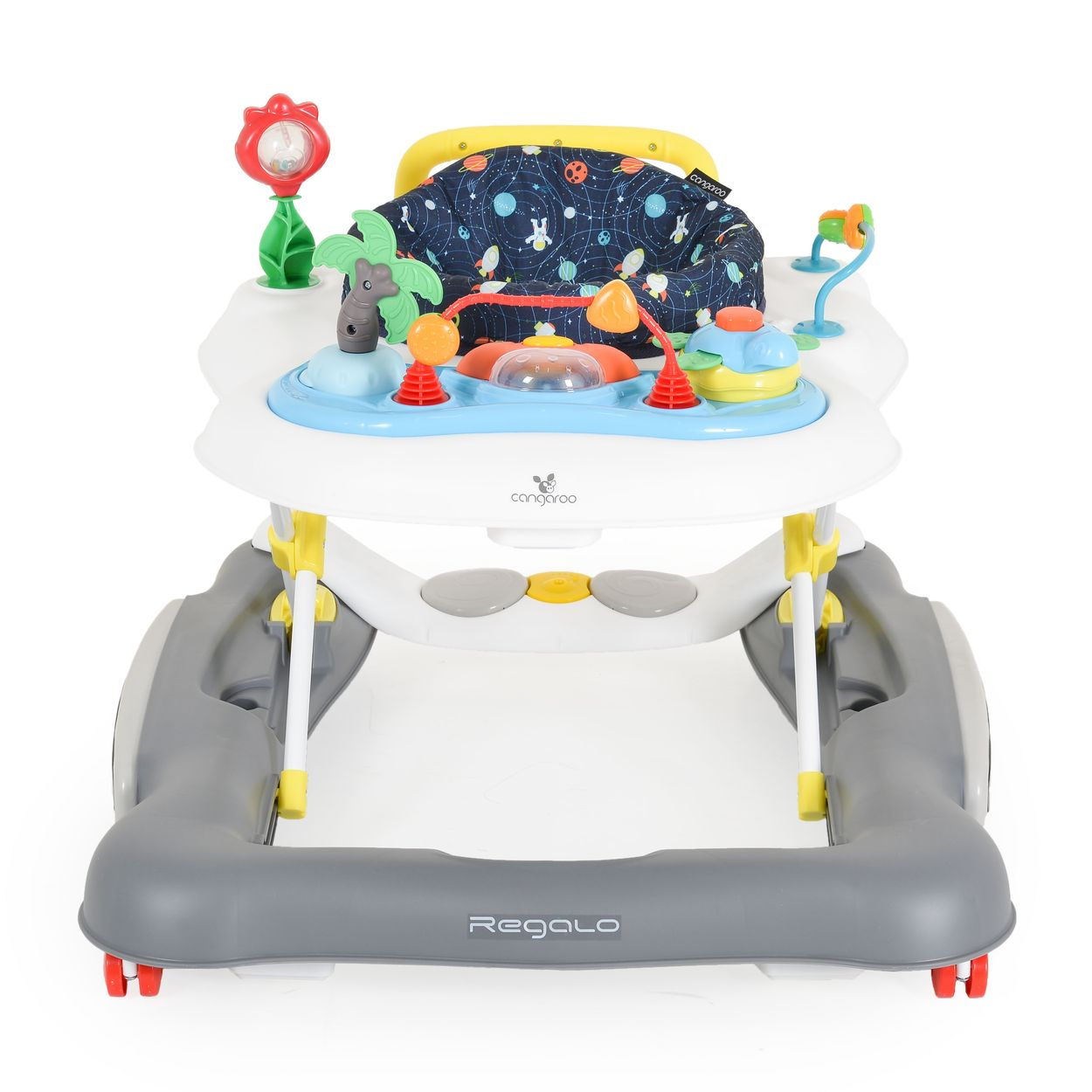 Ein Baby-Gehwagen mit Spielzeug und Weltraummotiv, grau und weiß.