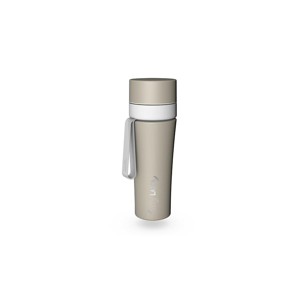 Eine beige Wasserflasche mit weißem Deckel und einem grauen Tragegriff.