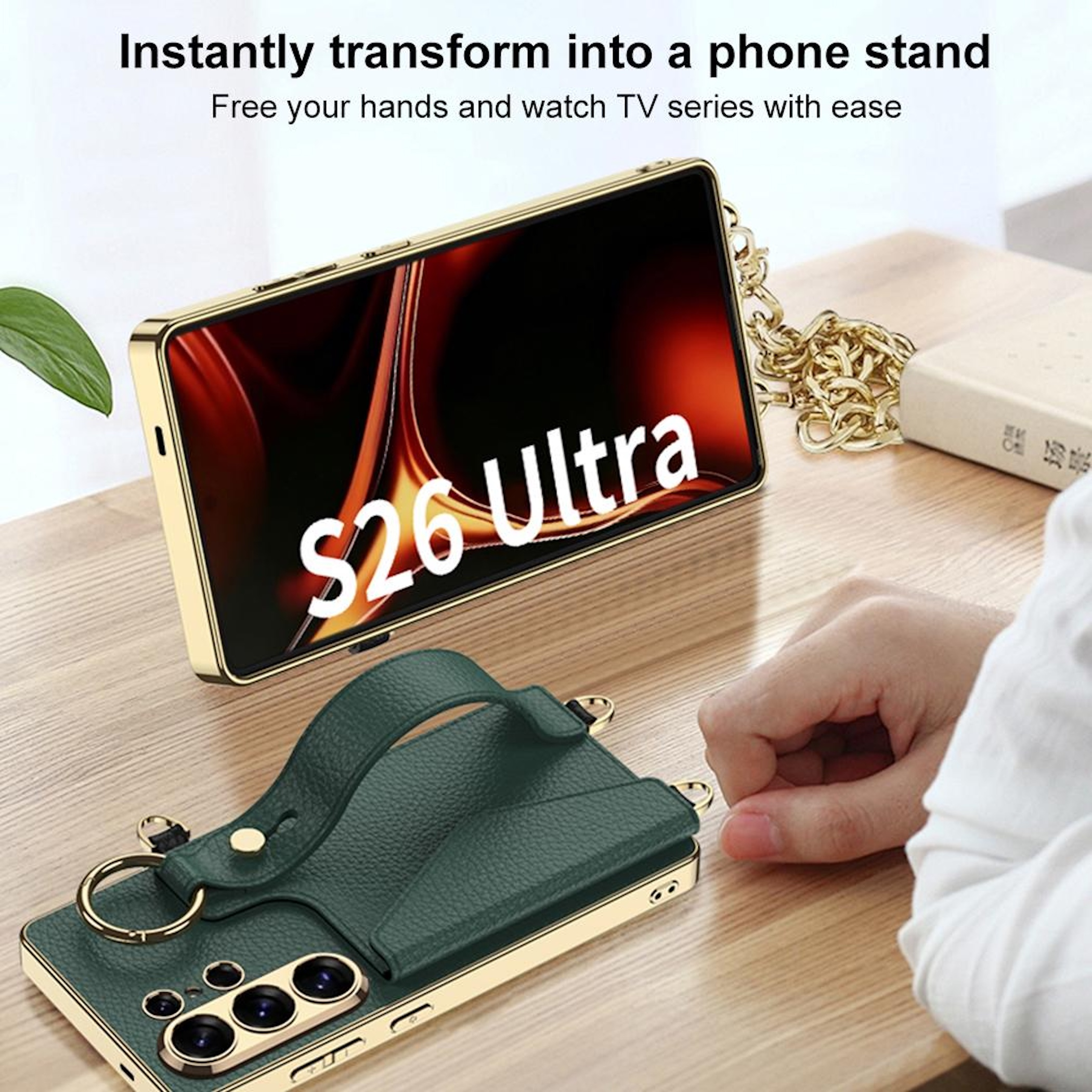 Goldener Handy-Ständer mit grünem Lederbezug und Kette.