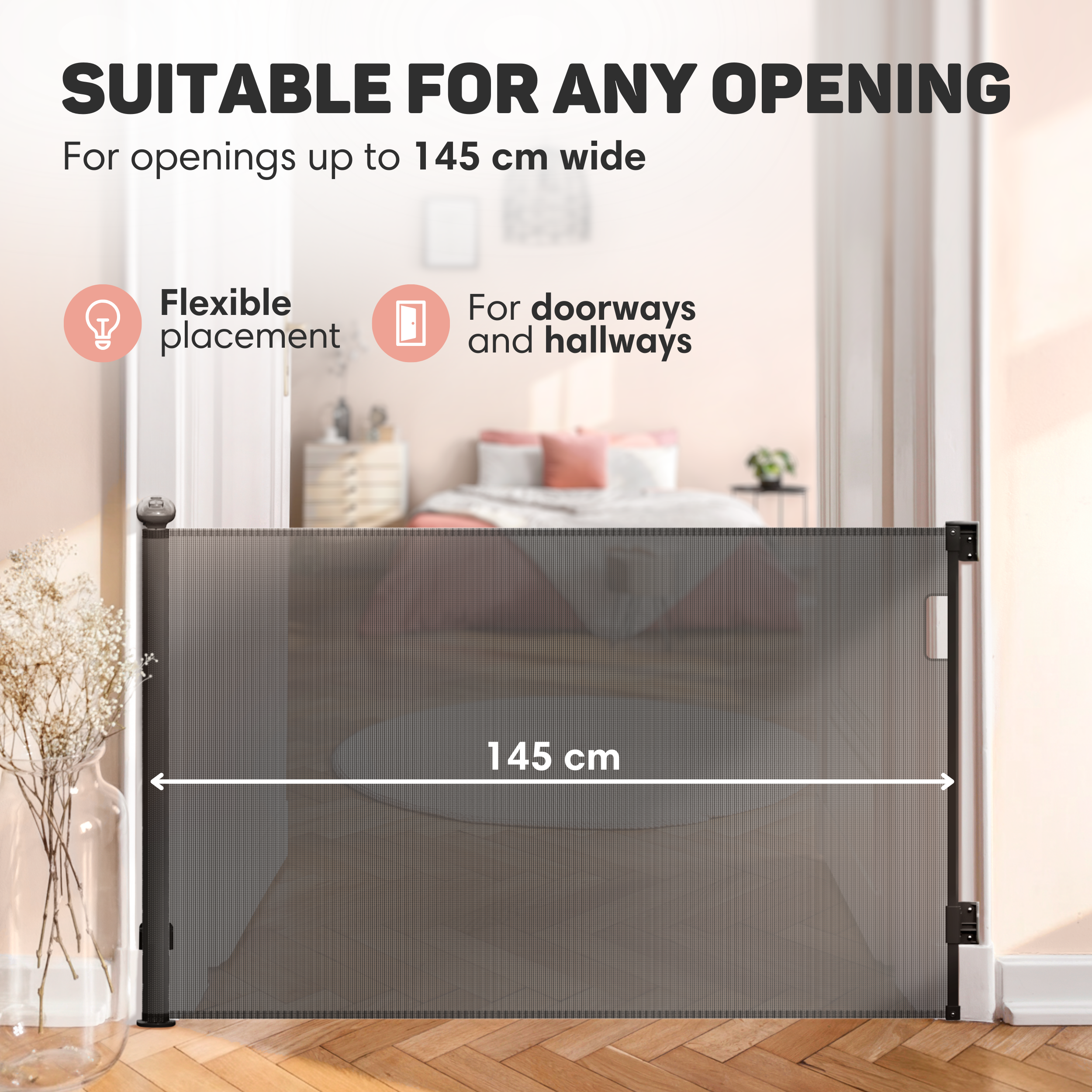 Een zwart gaashek voor openingen van 145 cm, flexibel.