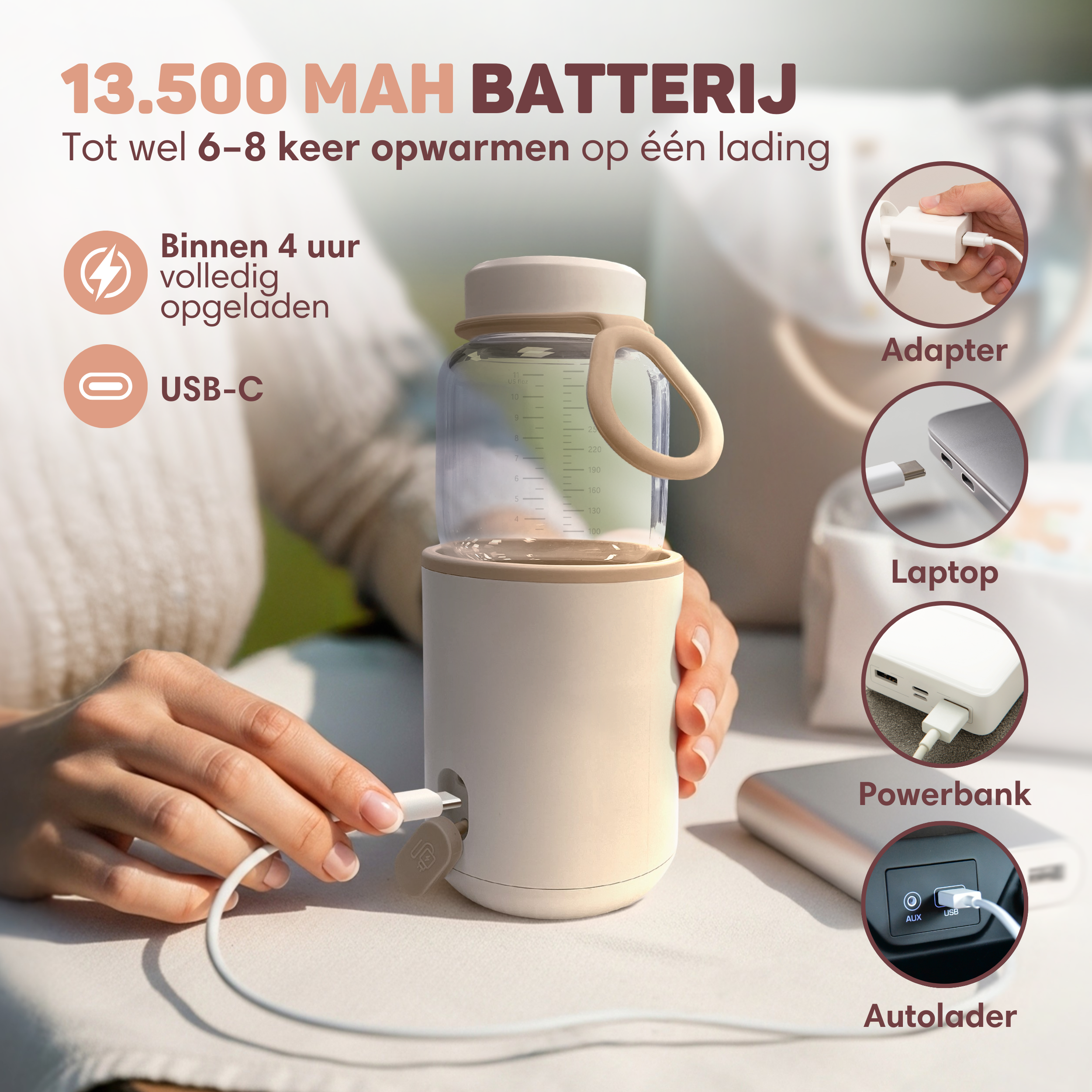 Beige fles met handvat wordt opgeladen via USB-C. Opties: adapter, laptop, powerbank.