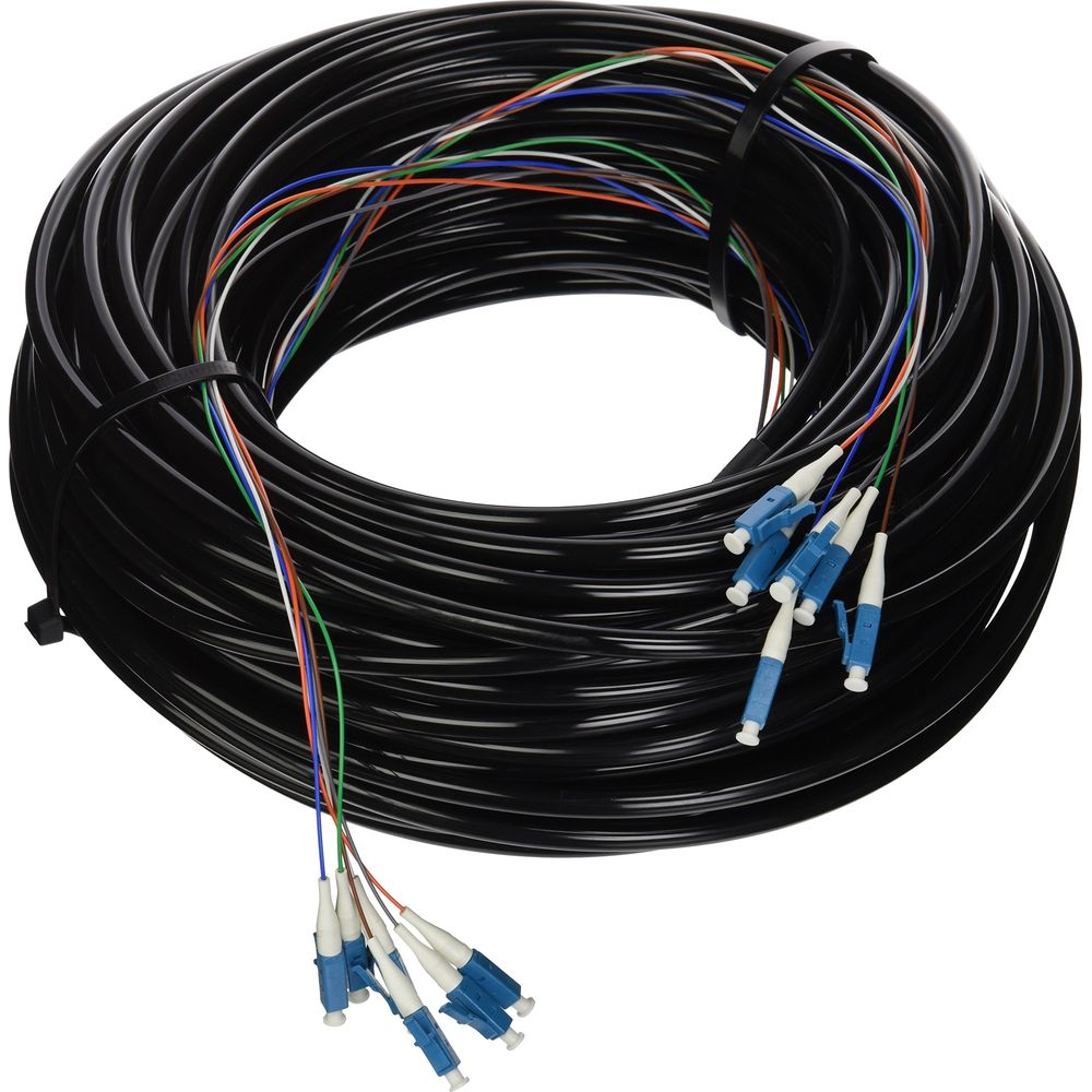 Schwarzes Kabel mit bunten Fasern und blauen Steckern auf weißem Grund.