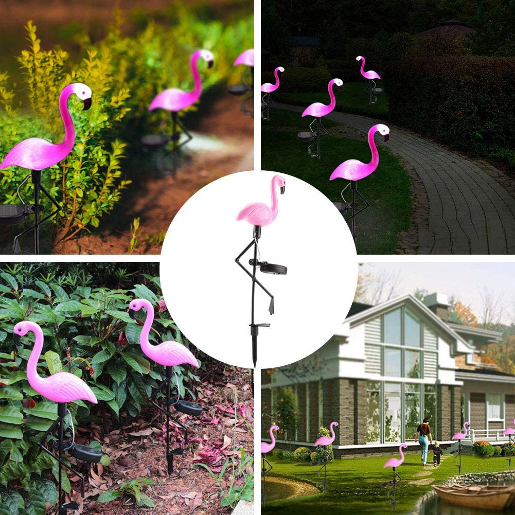 Leuchtende rosa Flamingos zieren Gärten und Wege bei Tag und Nacht.