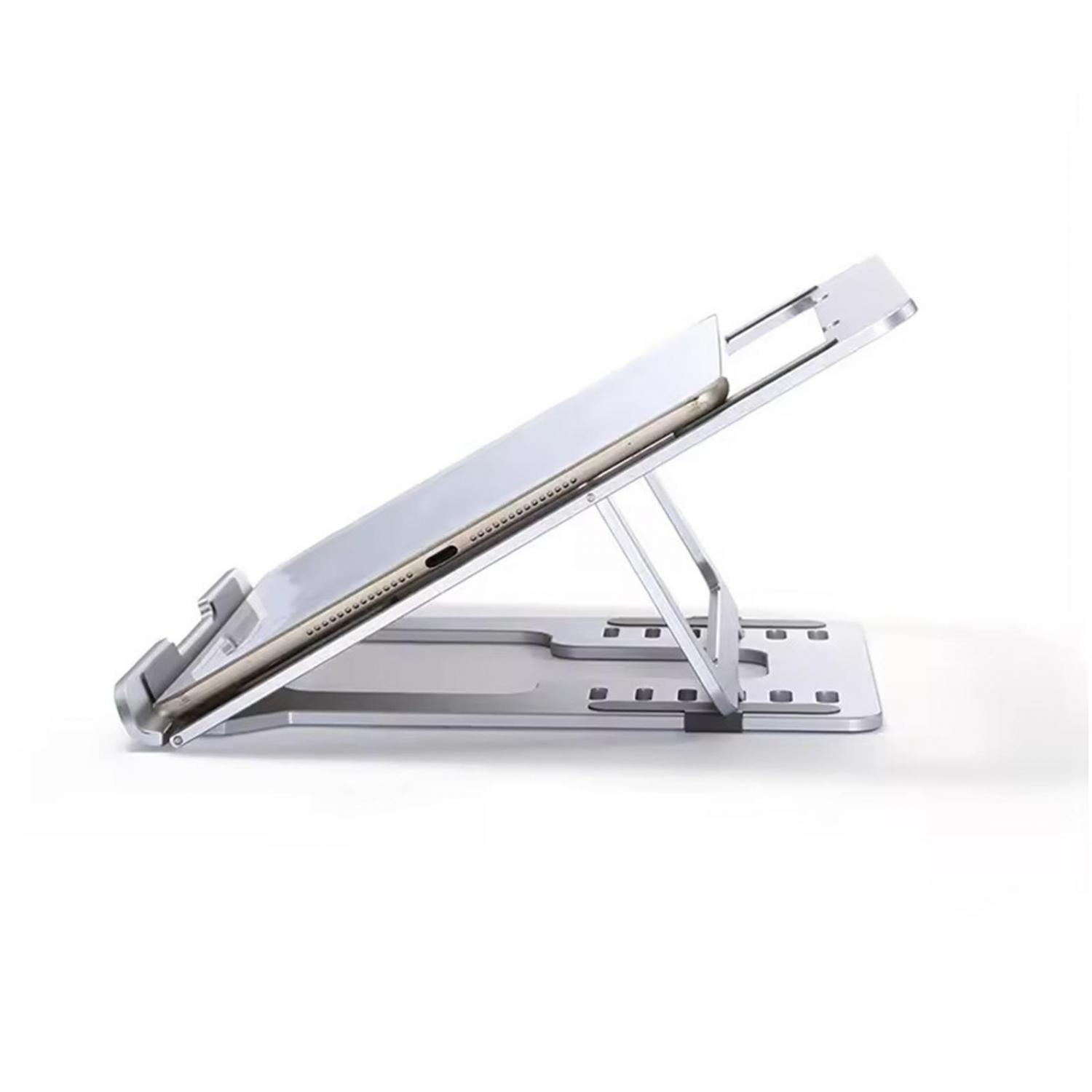 Ein silberner Laptop-Ständer mit einem Tablet.