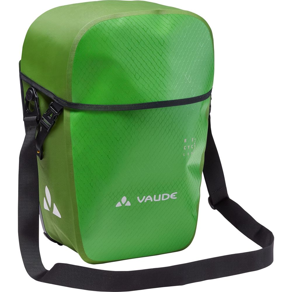 Sacoche de vélo Vaude verte avec sangle et logo sur fond blanc.