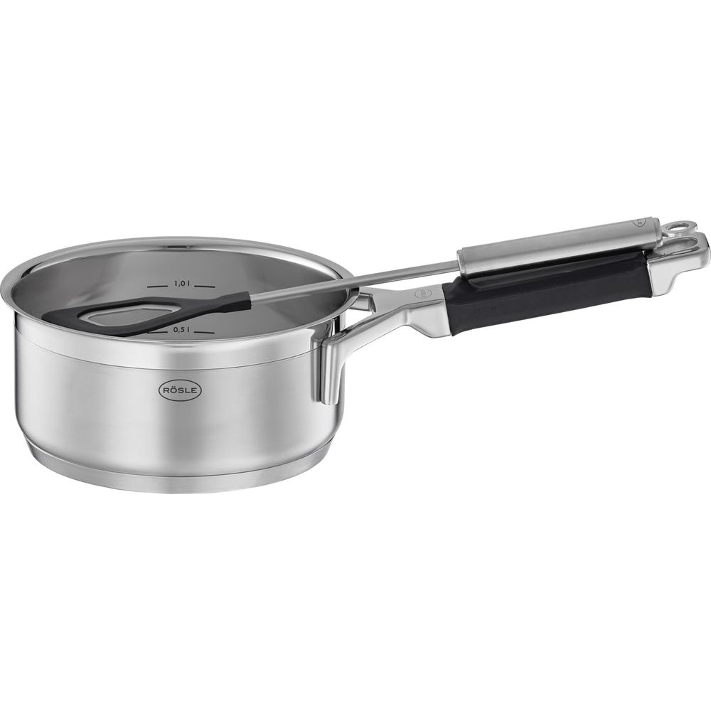 Casserole en acier inoxydable avec long manche et graduations.