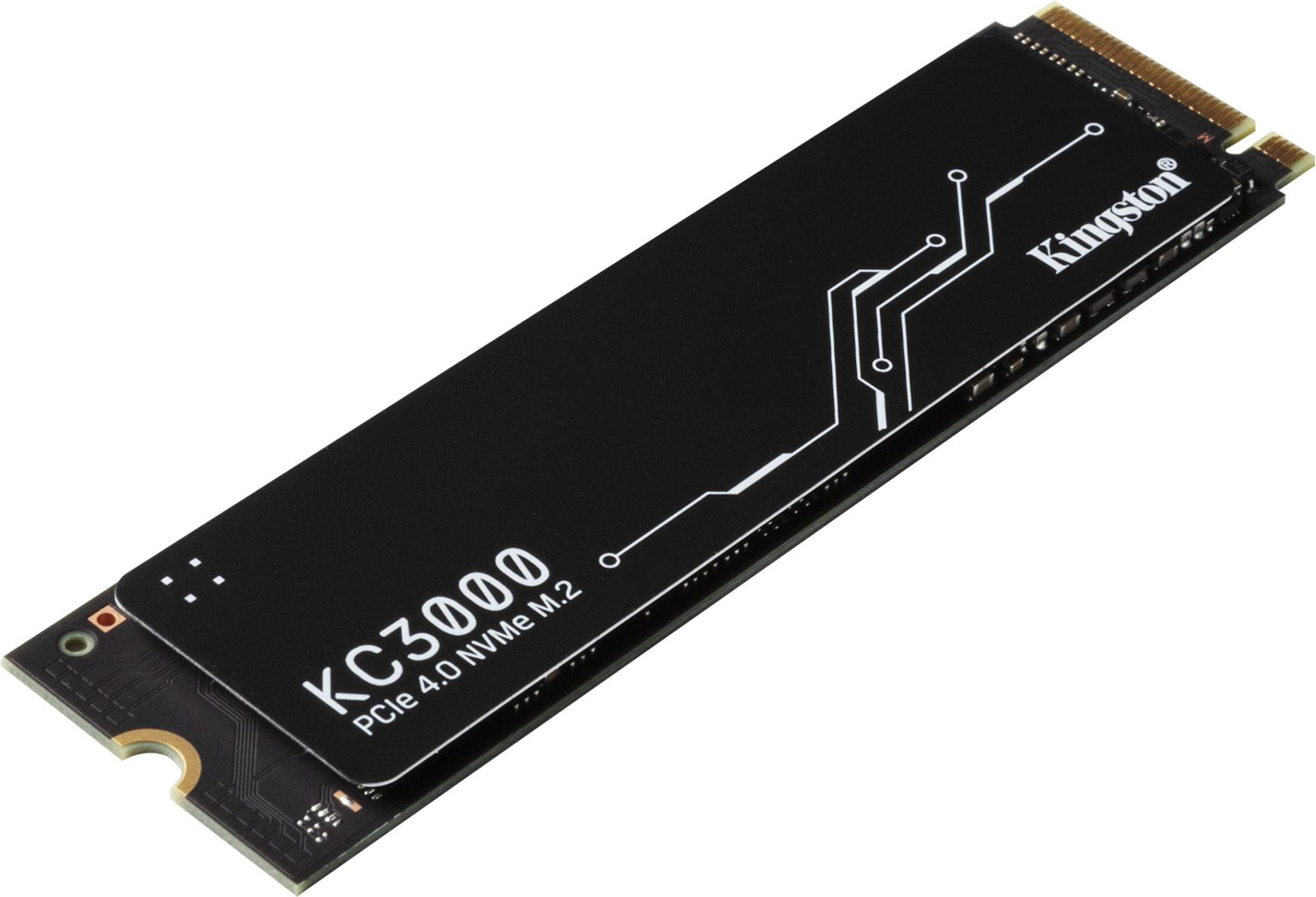 Czarny dysk SSD M.2 Kingston KC3000 z białym napisem i wzorem ścieżek.