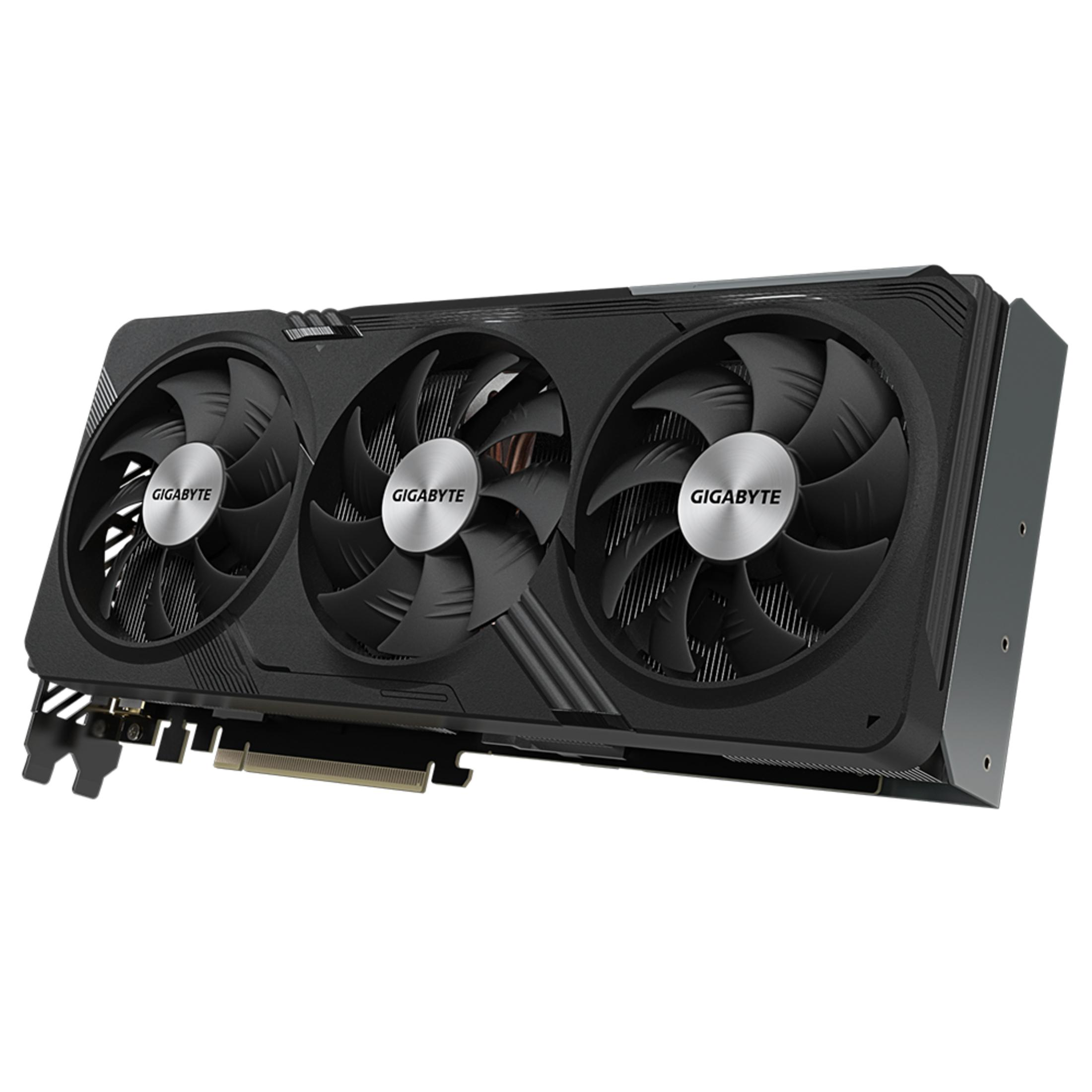 Una tarjeta gráfica Gigabyte negra con tres ventiladores, aislada sobre fondo blanco.