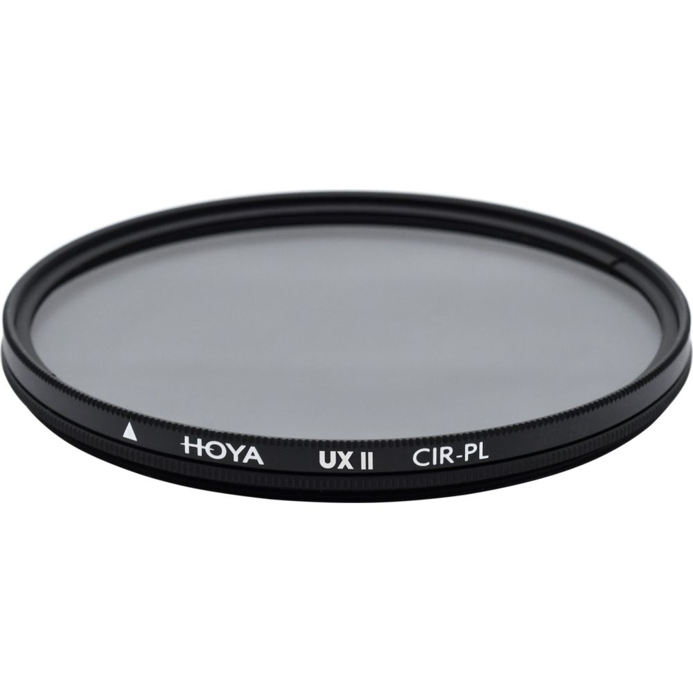Filtro obiettivo Hoya UX II CIR-PL grigio con bordo in metallo nero, su sfondo bianco.