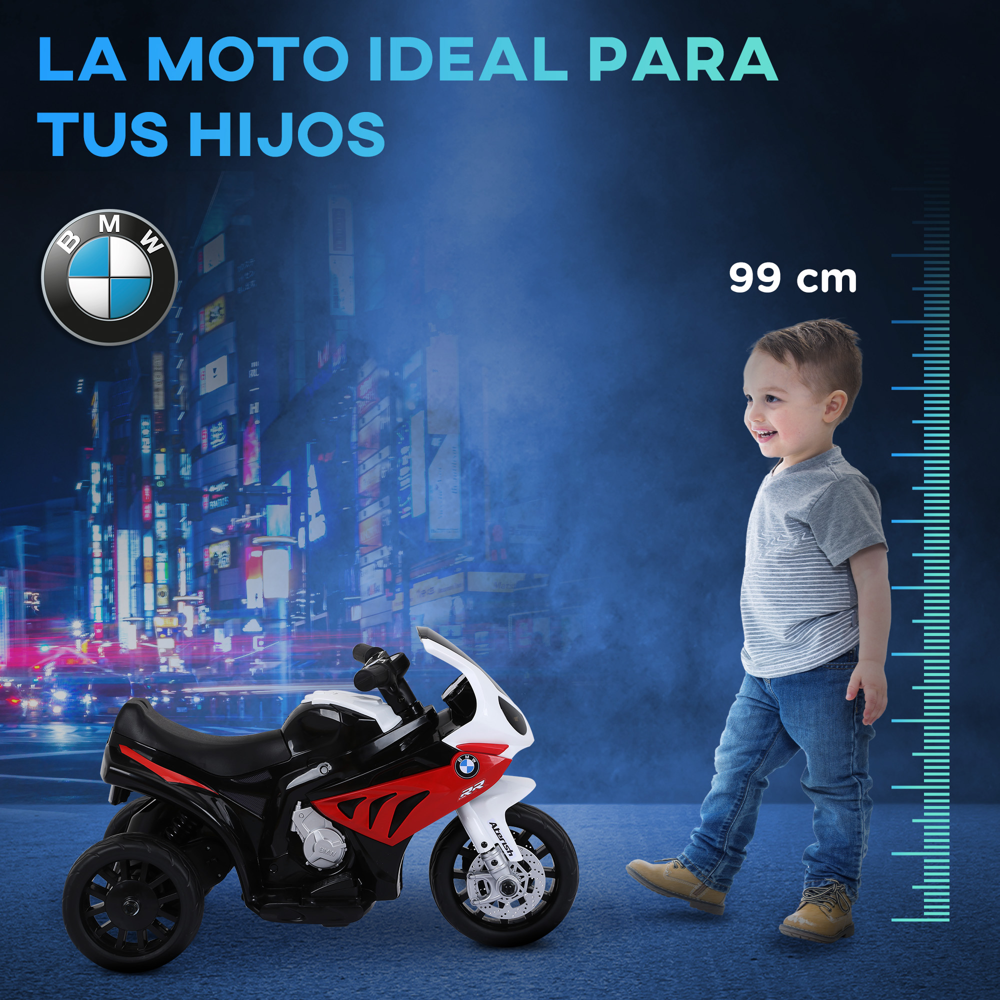 Un niño pequeño está junto a una motocicleta de juguete BMW roja, blanca y negra.