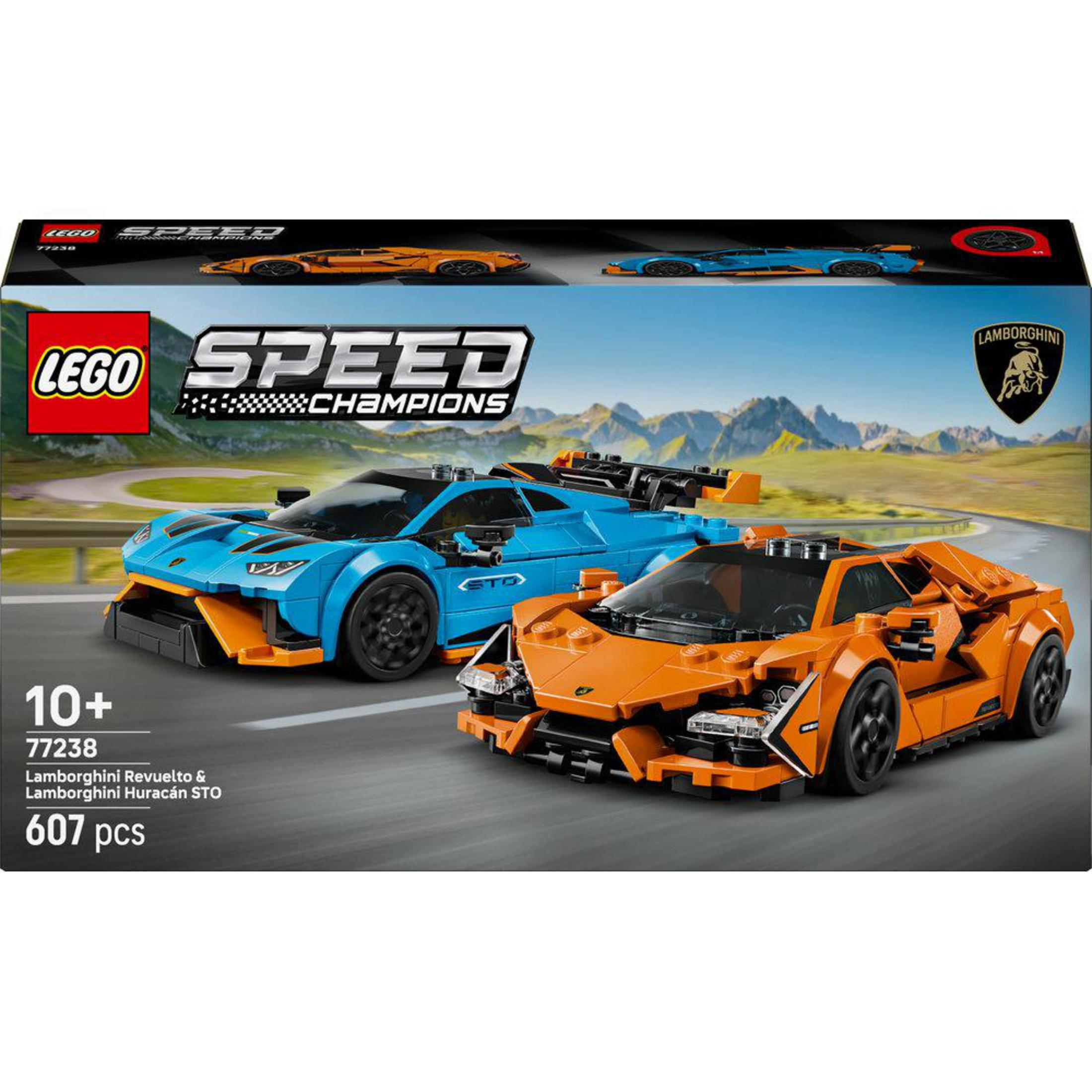 Pudełko LEGO z dwoma zabawkami Lamborghini, niebieskim i pomarańczowym, na torze wyścigowym.