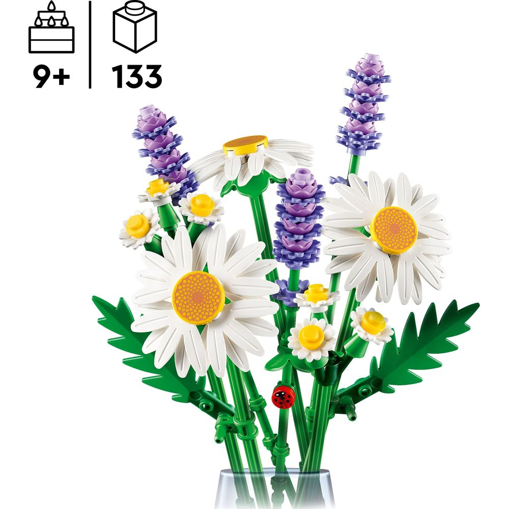 Bukiet LEGO z stokrotkami, lawendą i biedronką.