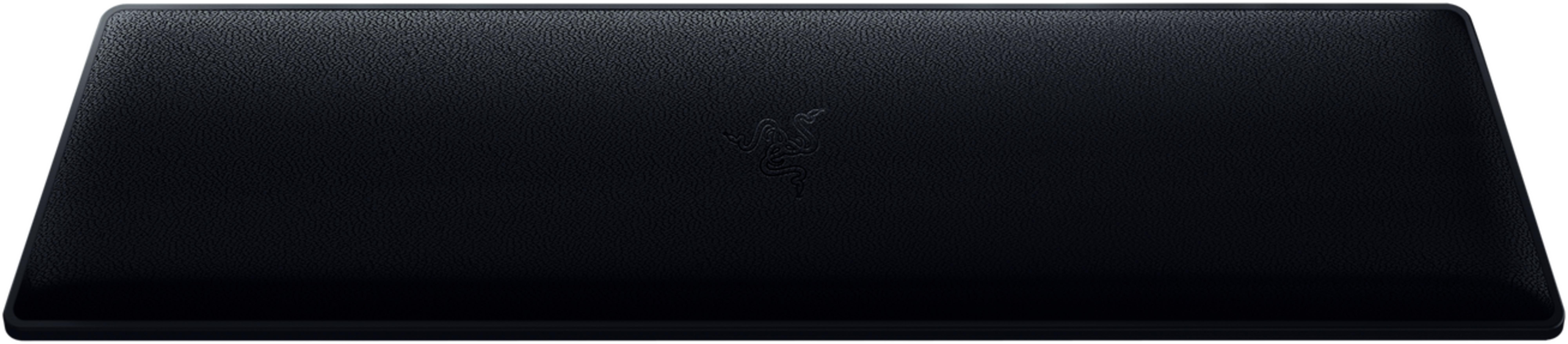 Tapis de souris noir texturé avec logo Razer en relief au centre.