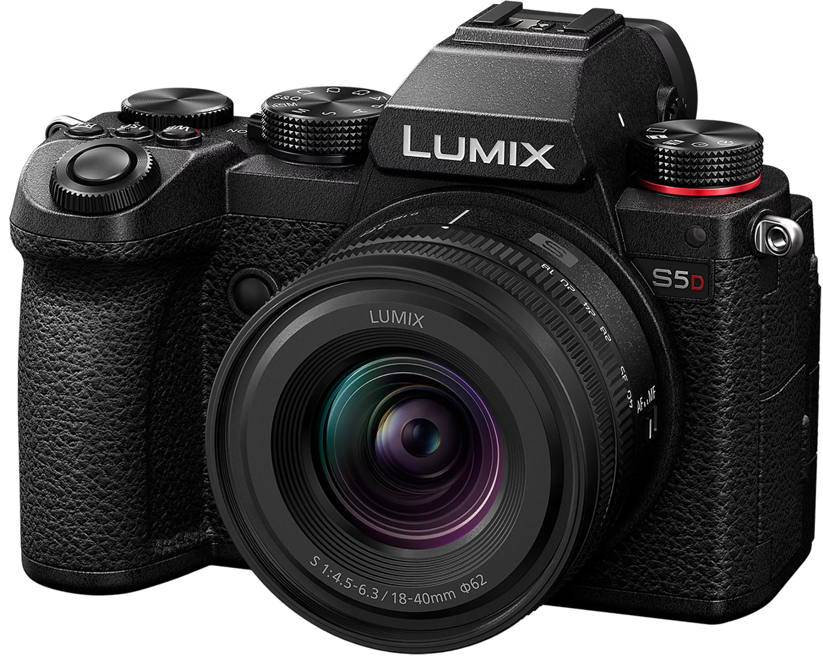 Appareil photo Lumix S5D noir avec objectif, vue détaillée des commandes.