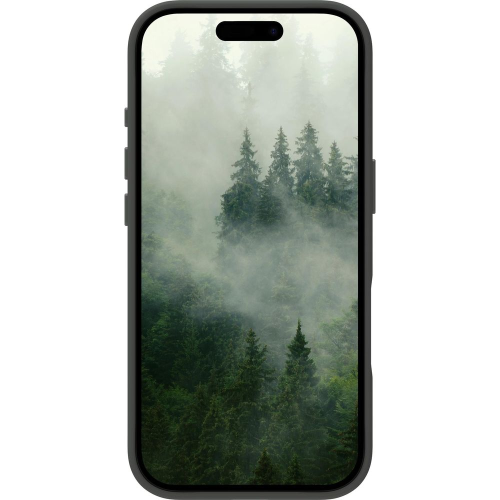 Un telefono che mostra uno sfondo di foresta nebbiosa di alberi verdi.