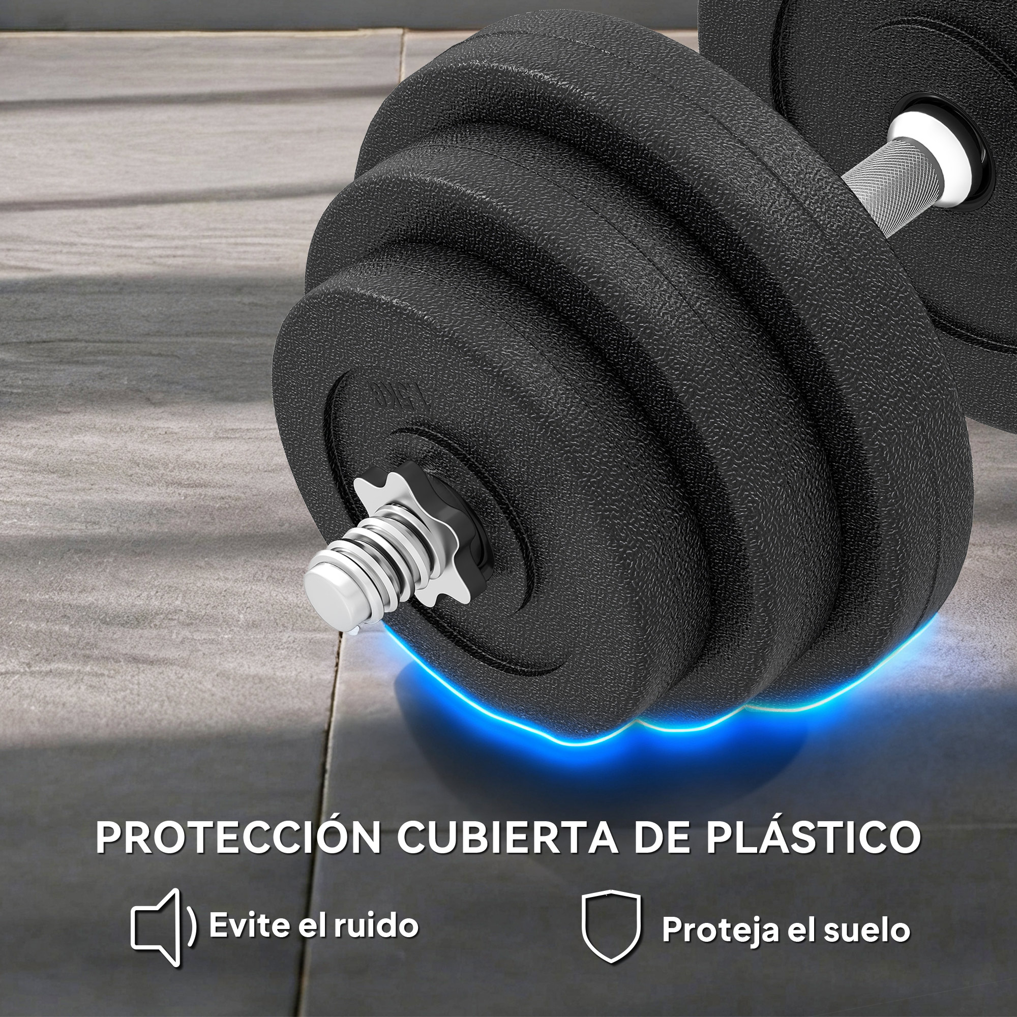 Mancuerna negra con recubrimiento de plástico sobre suelo gris.