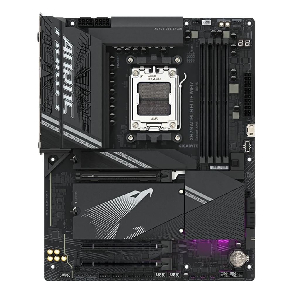 Czarna płyta główna z gniazdem procesora AMD Ryzen, gniazdami DDR5 i logo Aorus.