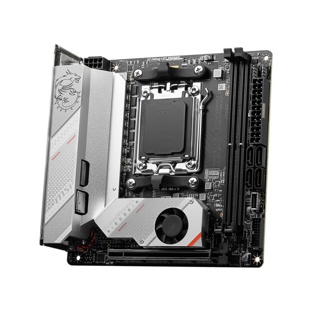 Płyta główna MSI z gniazdem CPU, wentylatorem i gniazdami RAM.