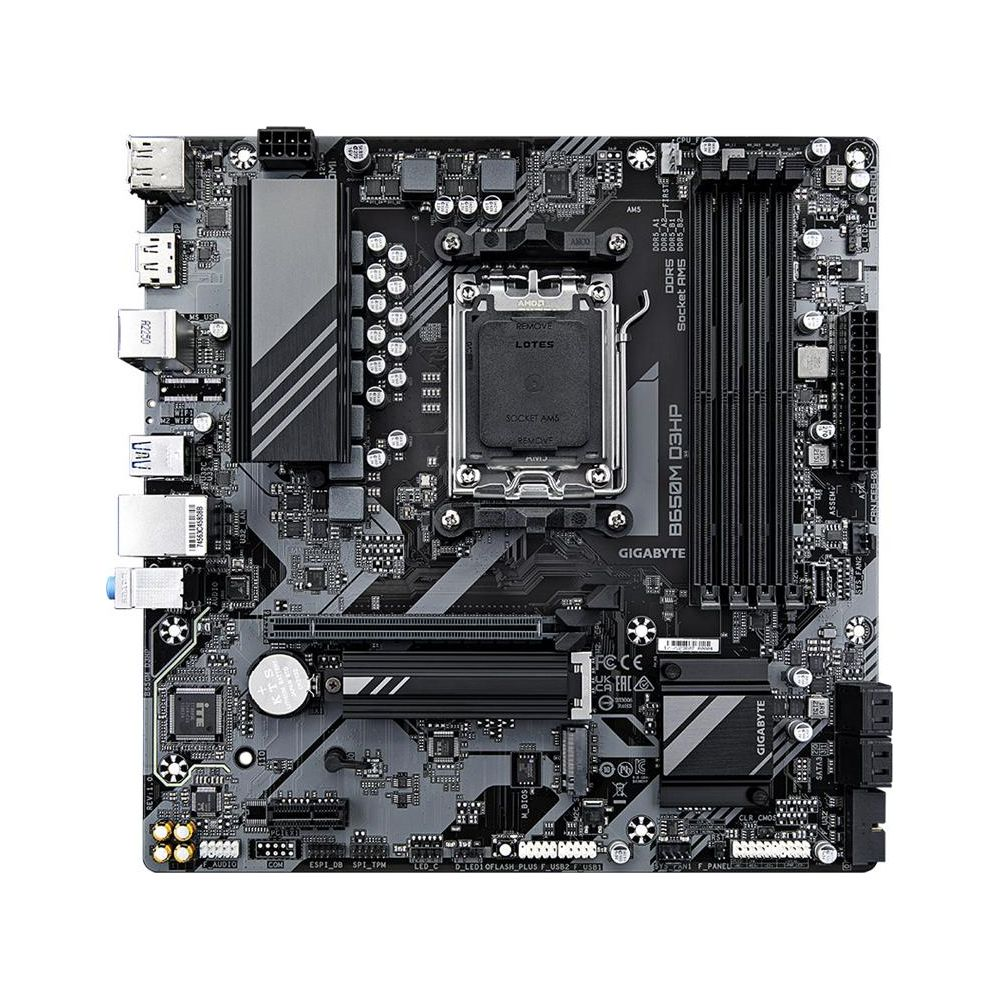 Czarna płyta główna Gigabyte B650M D3HP z gniazdem CPU, slotami RAM i złączami.