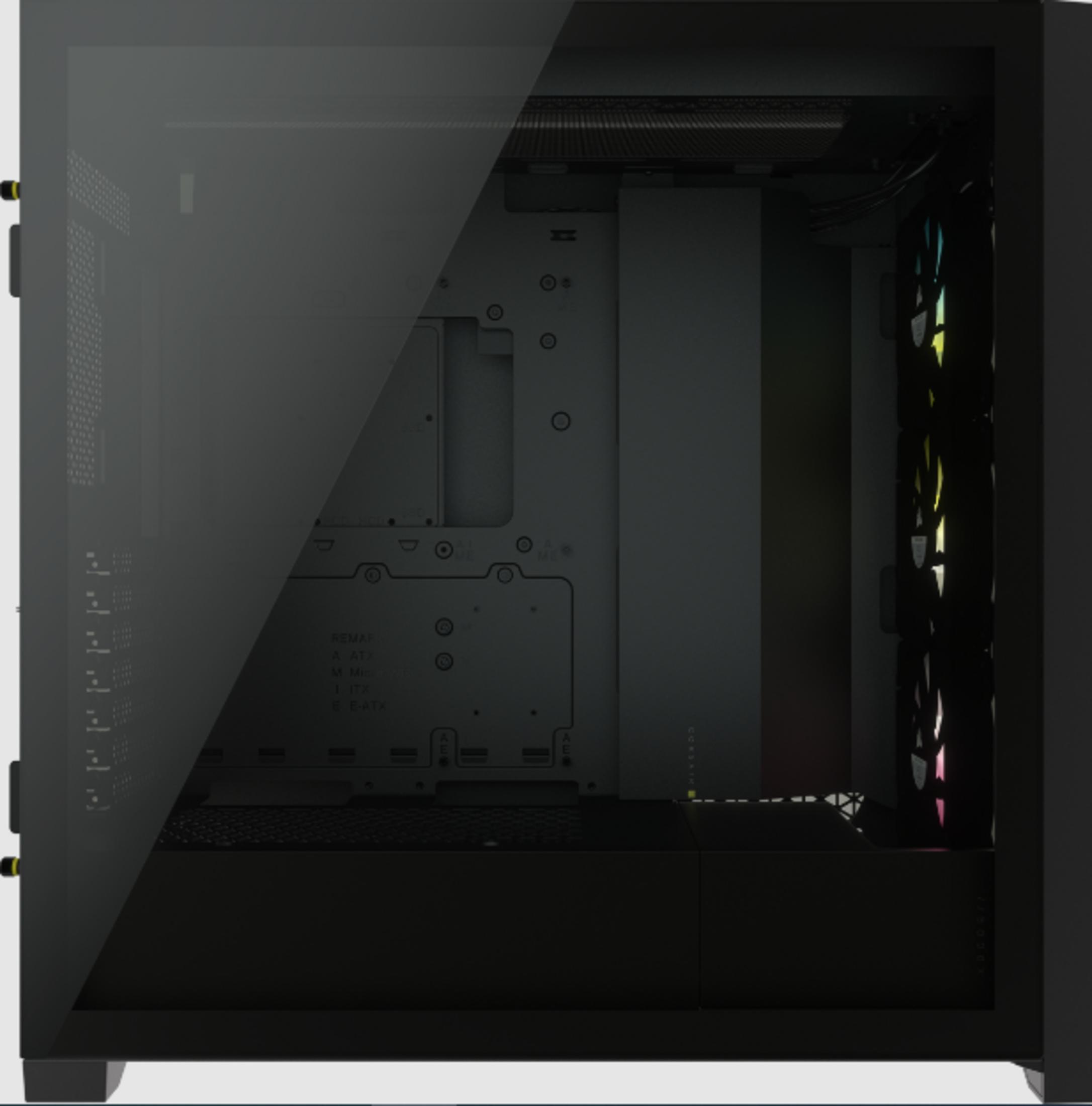 Czarna obudowa komputera z szklanym oknem i wentylatorami RGB.